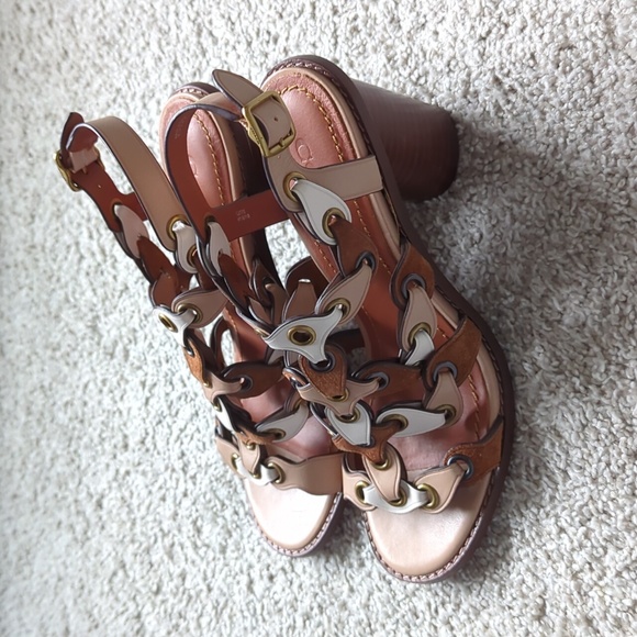 Coach Mid Heel Sandal With Coach Link Size 6 - Picture 2 of 5